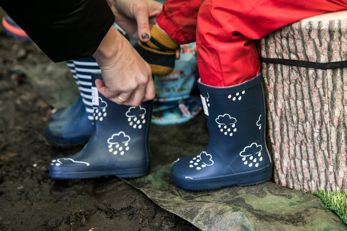 Kids Navy Colour-Revealing Wellies: 4 infant