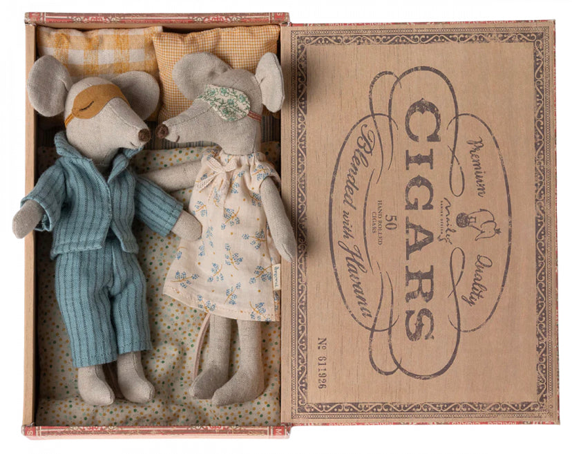 Maileg Mum and Dad Mouse in Cigar Box