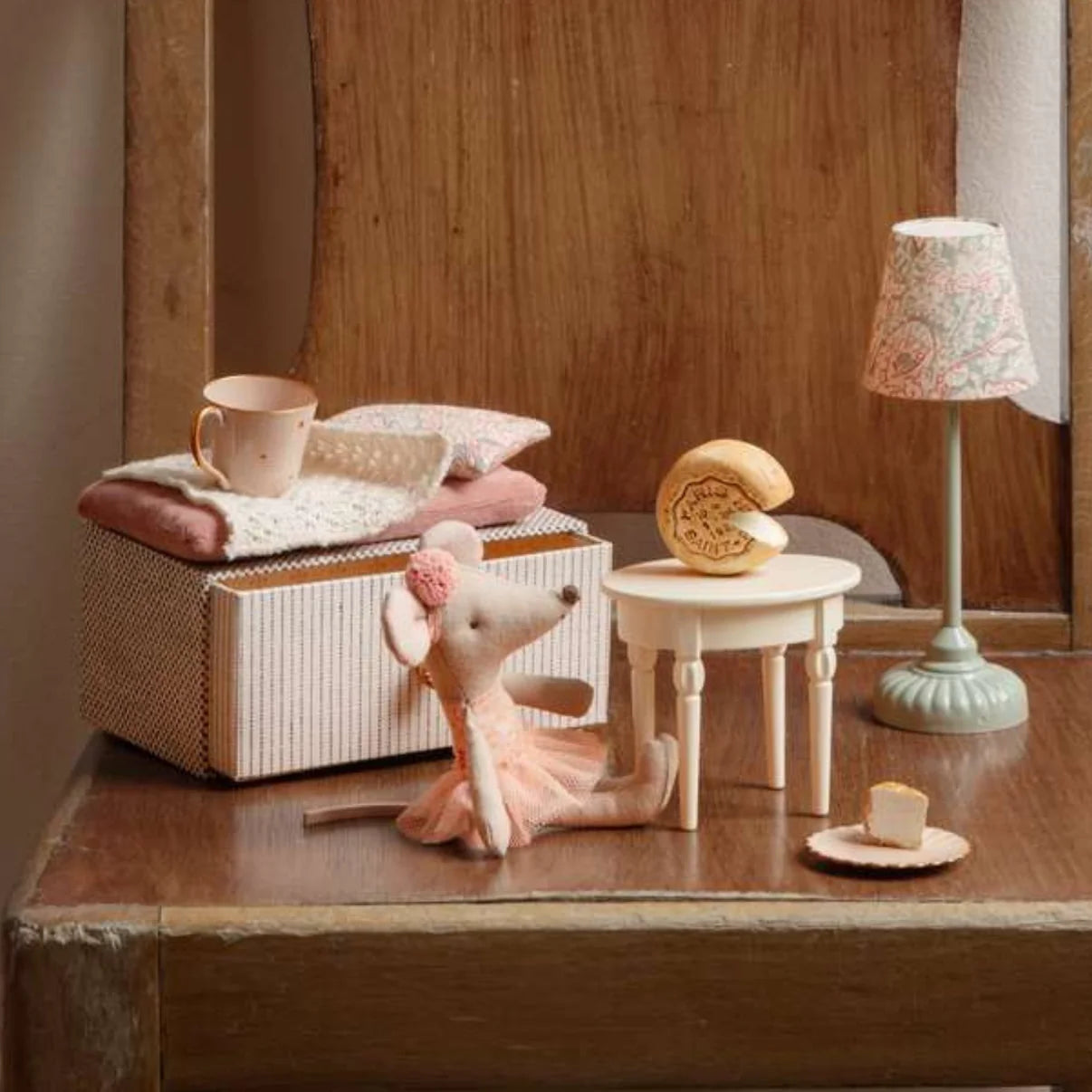 Maileg Dance Mouse in a Daybed Little Sister
