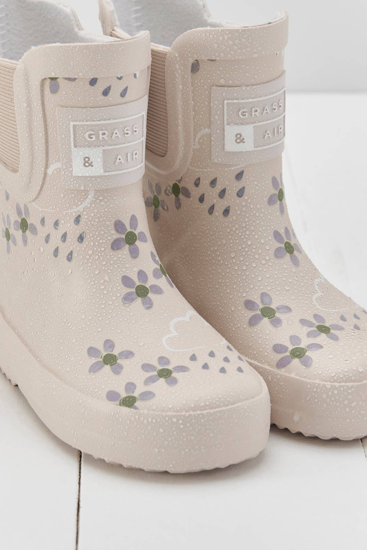 Pampas Cream Floral Short Colour-Changing Kids Wellies: UK6